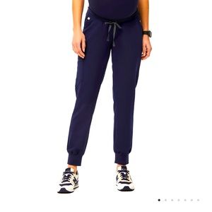 FIGS Maternity Zamora Jogger Navy  in Medium